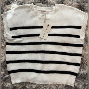 Moon & Madison Cream Knit Sweater
